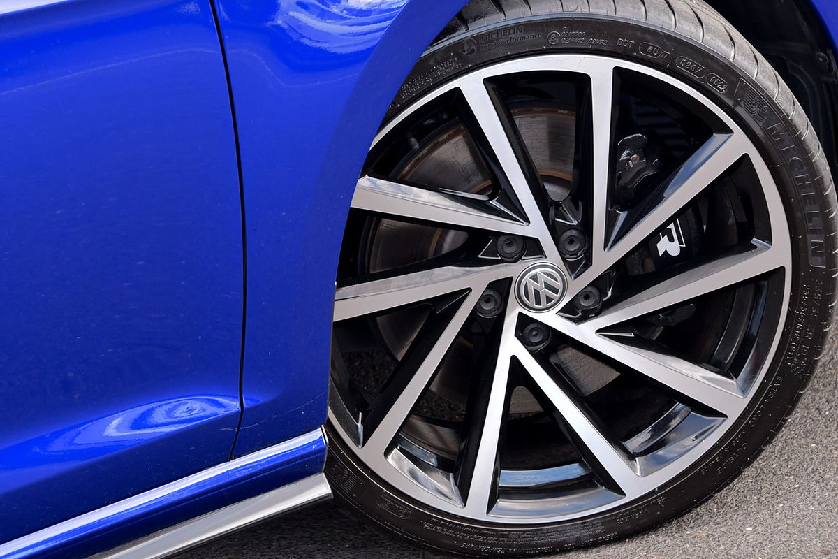 2020 Volkswagen Golf R 7.5
