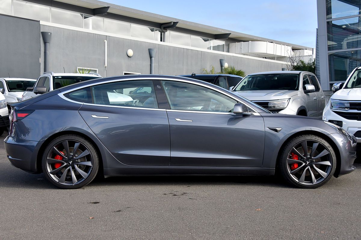 2019 Tesla Model 3 Performance