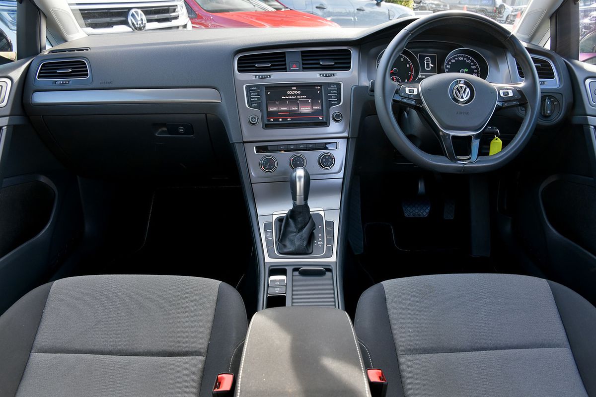 2016 Volkswagen Golf 92TSI 7