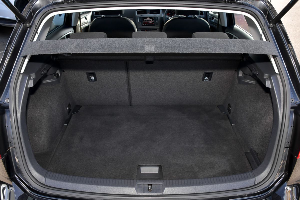 2016 Volkswagen Golf 92TSI 7
