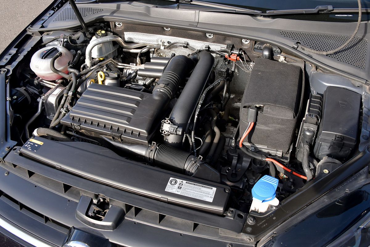 2016 Volkswagen Golf 92TSI 7