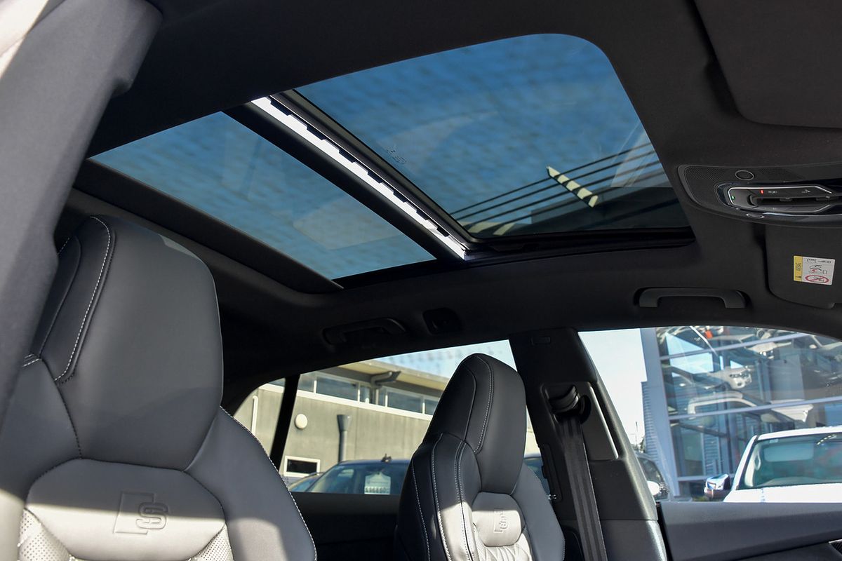 2020 Audi SQ8 TDI F1