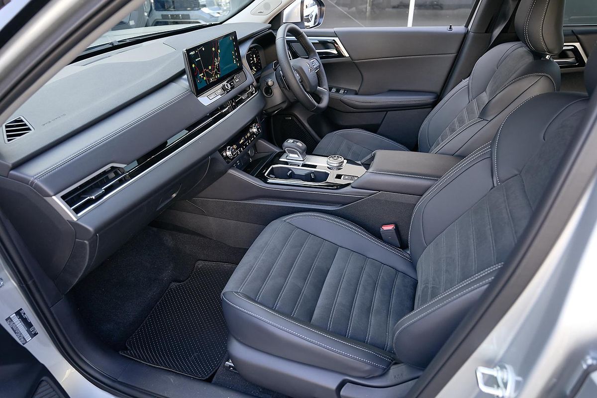2025 Mitsubishi Outlander Aspire ZM