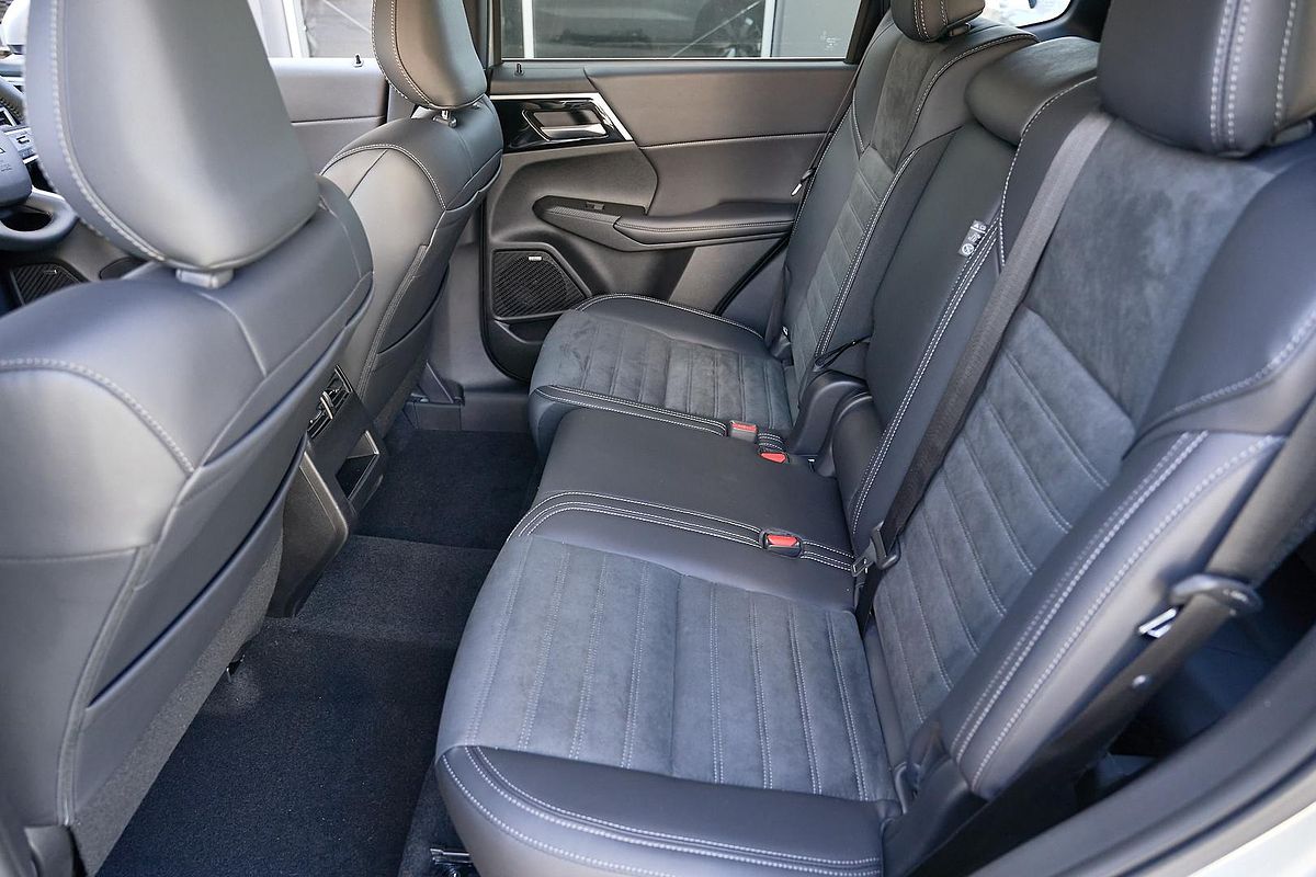 2025 Mitsubishi Outlander Aspire ZM