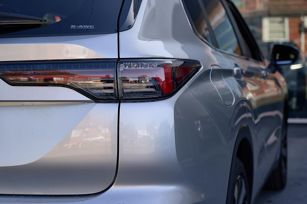 2025 Mitsubishi Outlander Aspire ZM