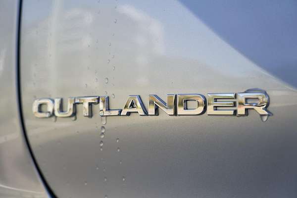 2025 Mitsubishi Outlander Aspire ZM