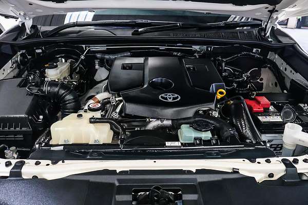 2023 Toyota Hilux SR5 GUN126R 4X4