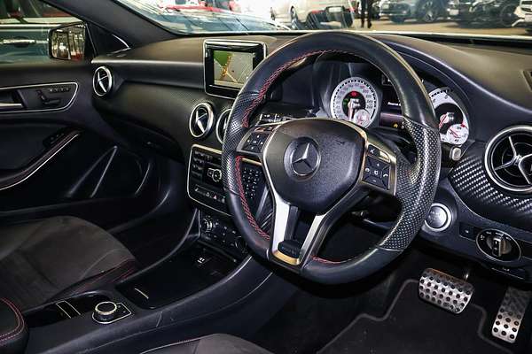 2015 Mercedes-Benz A-Class A200 W176