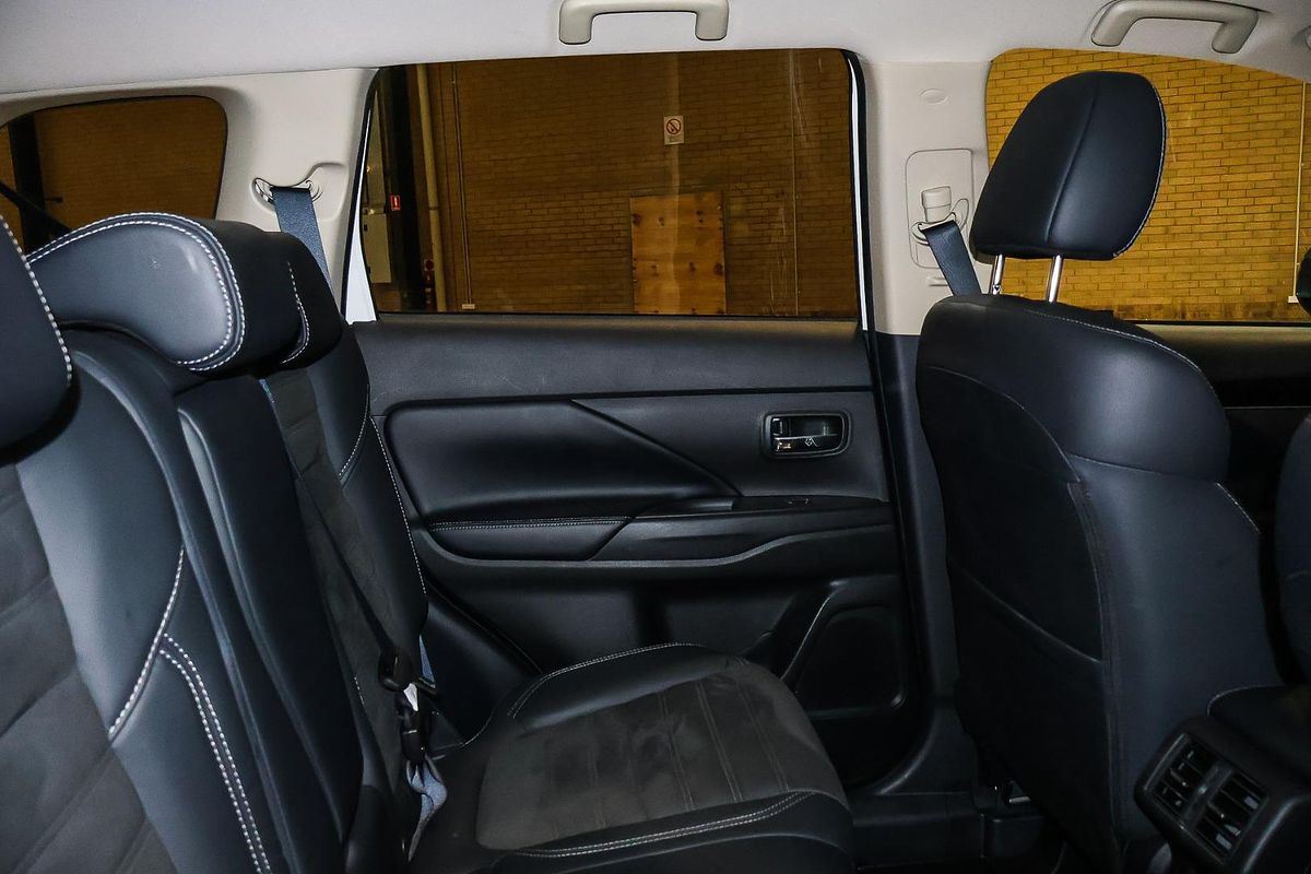 2021 Mitsubishi Outlander LS ZL