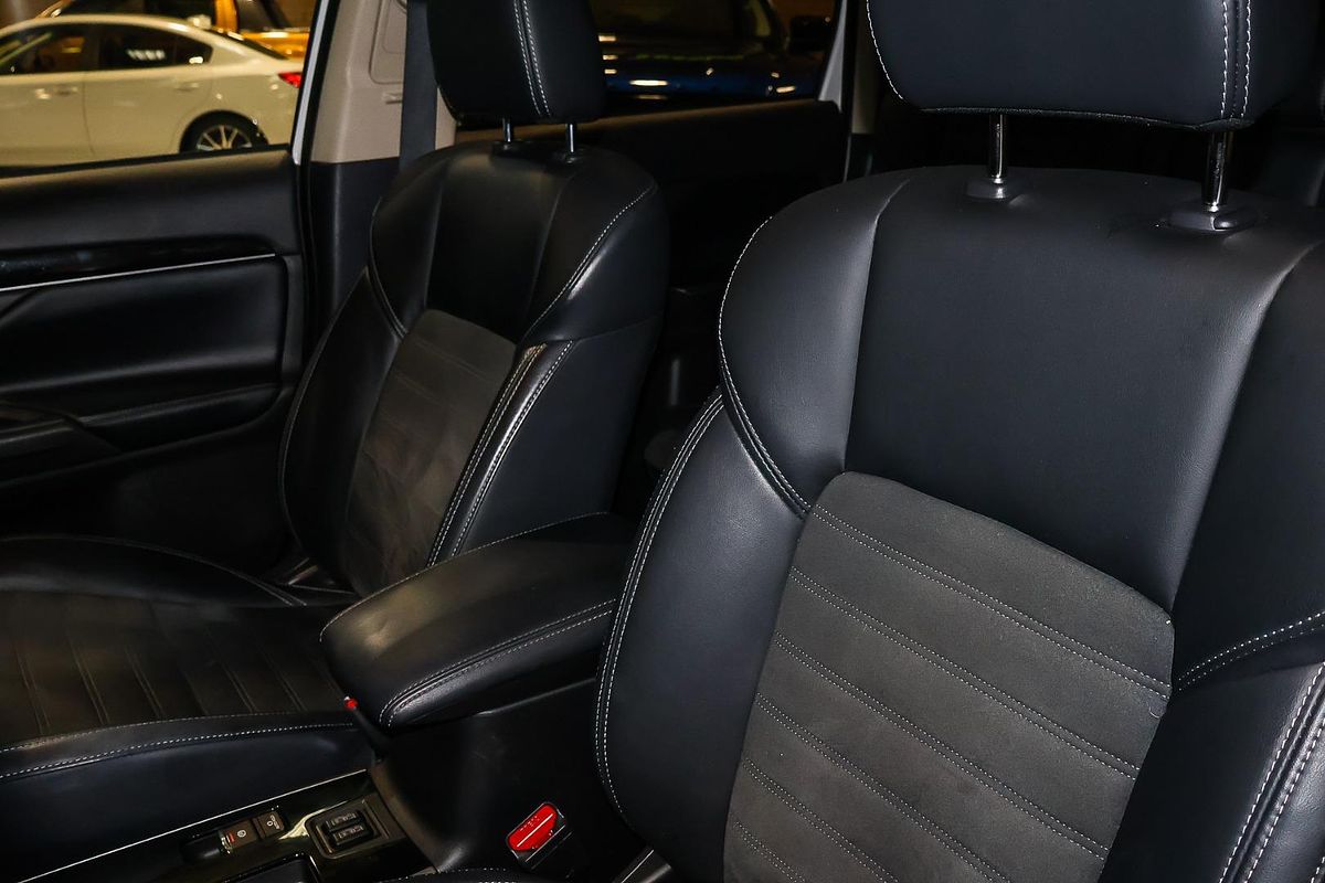 2021 Mitsubishi Outlander LS ZL