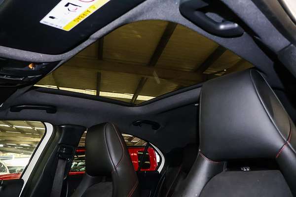 2015 Mercedes-Benz A-Class A200 W176