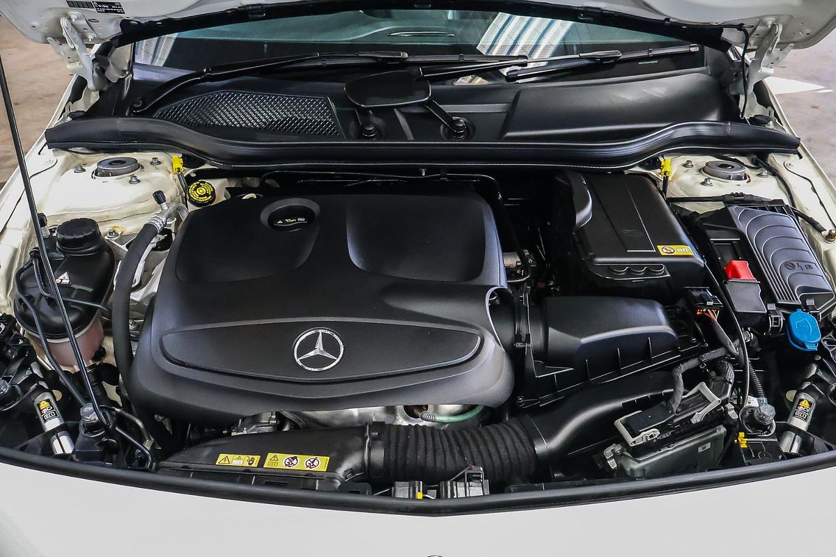 2015 Mercedes-Benz A-Class A200 W176