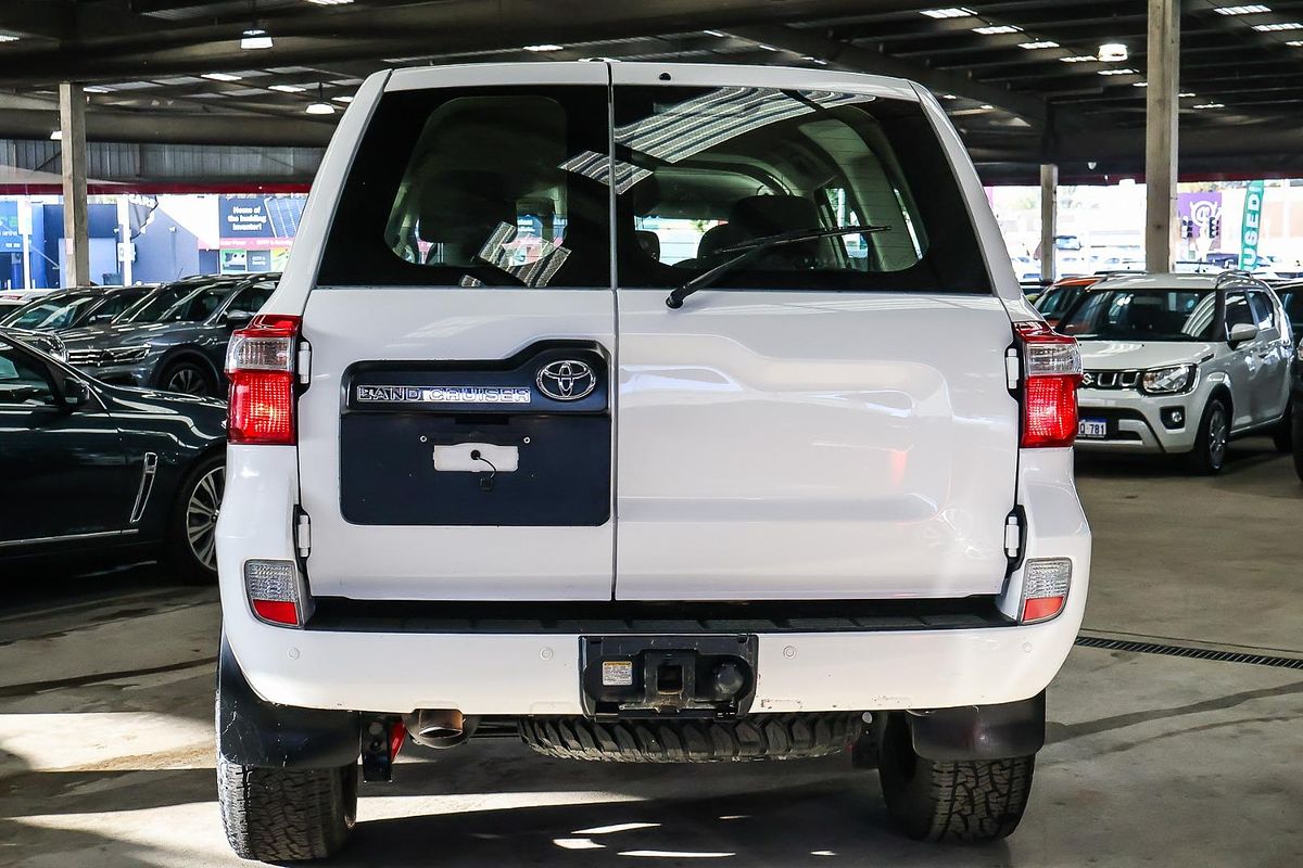 2017 Toyota Landcruiser GX VDJ200R