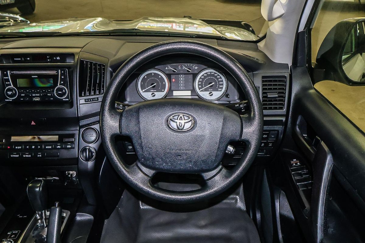 2017 Toyota Landcruiser GX VDJ200R