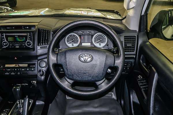 2017 Toyota Landcruiser GX VDJ200R