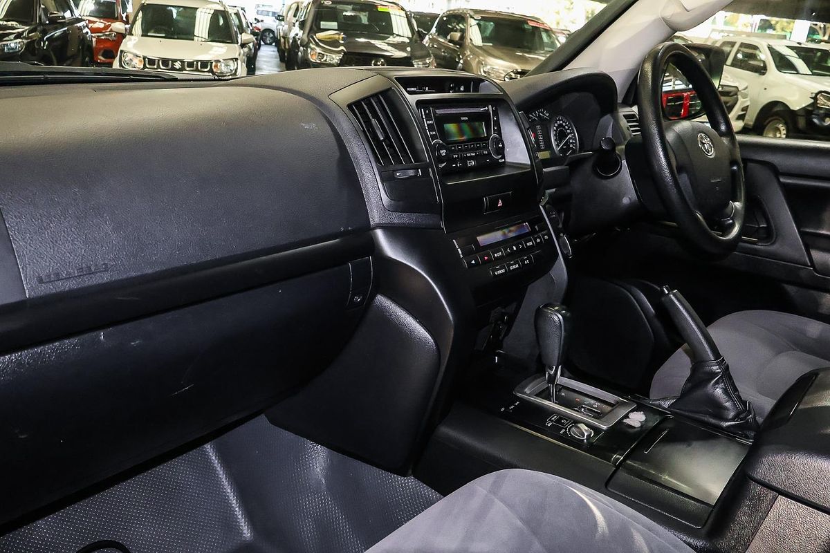 2017 Toyota Landcruiser GX VDJ200R