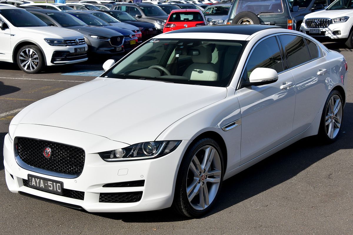 2015 Jaguar XE 25t R-Sport X760