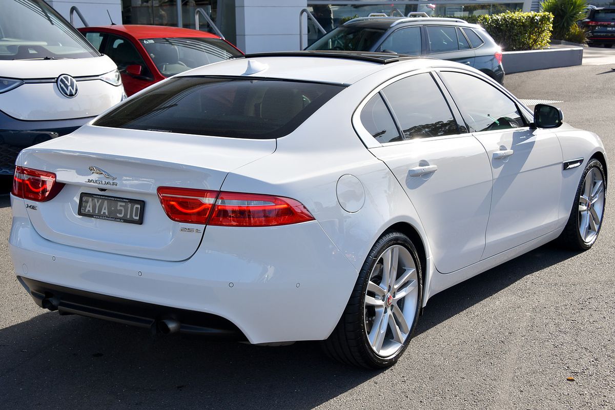 2015 Jaguar XE 25t R-Sport X760