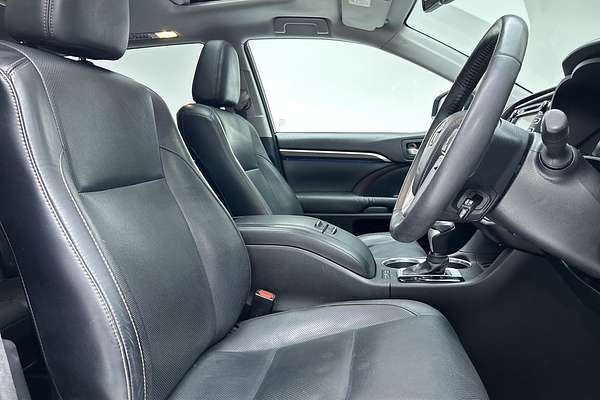 2014 Toyota Kluger Grande GSU55R