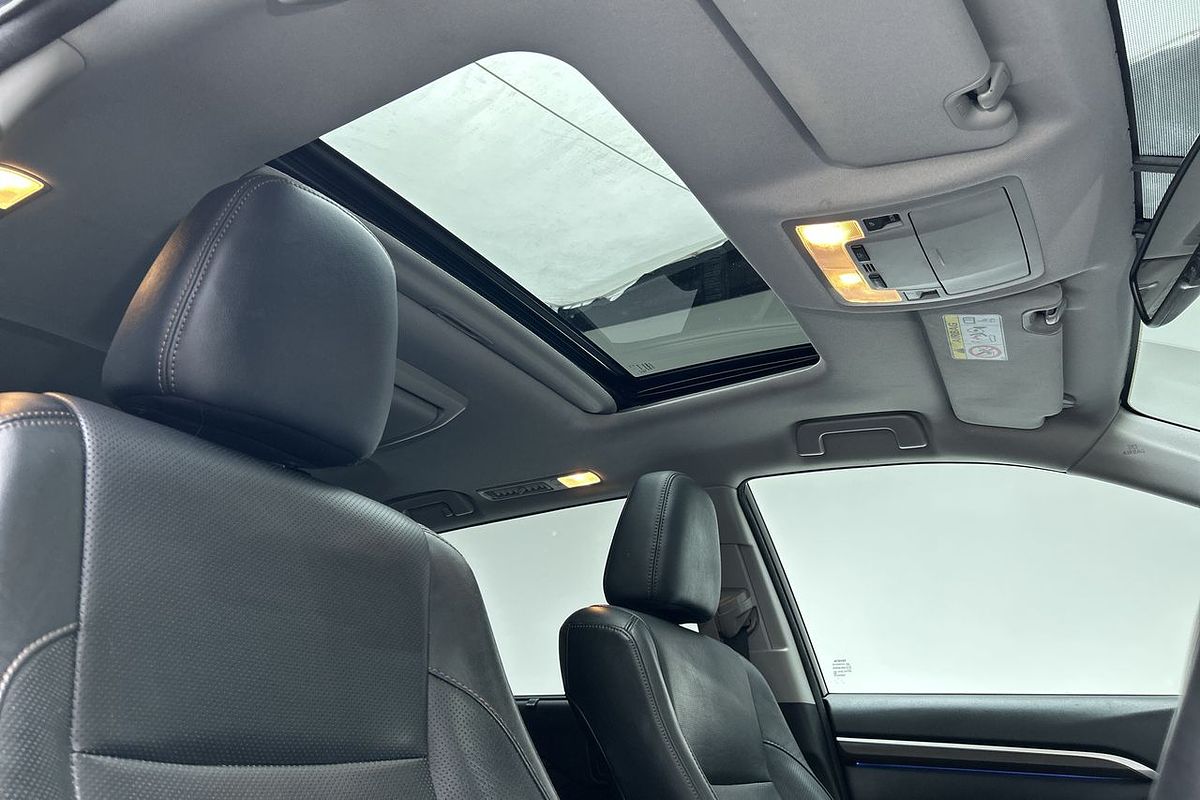 2014 Toyota Kluger Grande GSU55R
