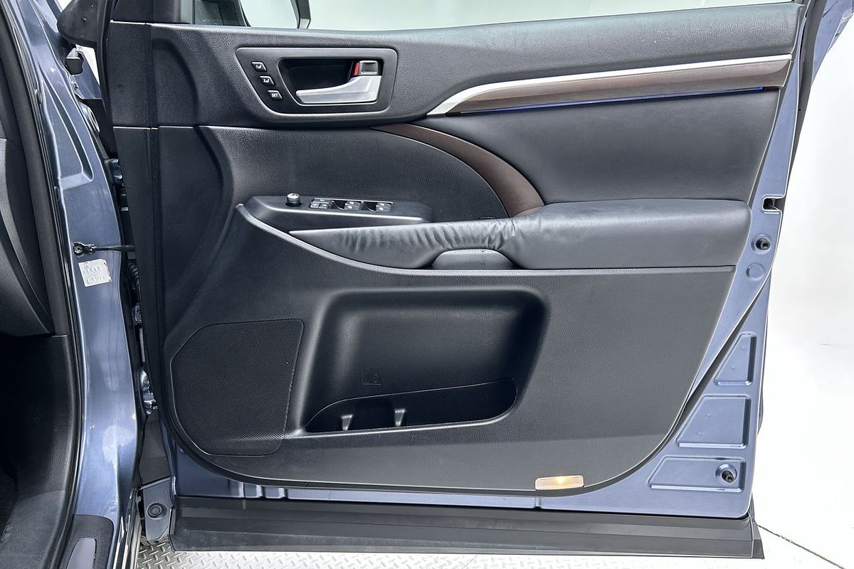 2014 Toyota Kluger Grande GSU55R