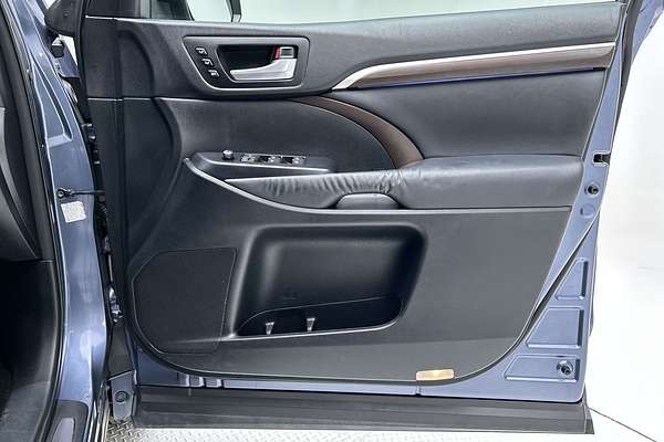 2014 Toyota Kluger Grande GSU55R