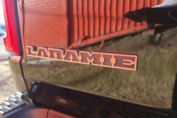 2025 RAM 1500 Laramie Sport Hurricane SO RamBox DT 4X4 SWB
