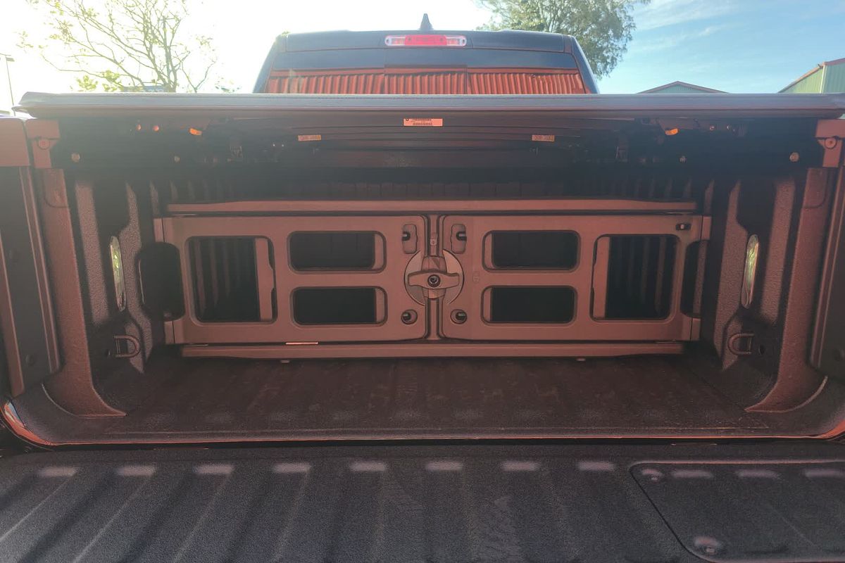 2025 RAM 1500 Laramie Sport Hurricane SO RamBox DT 4X4 SWB