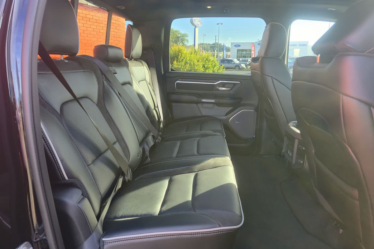 2025 RAM 1500 Laramie Sport Hurricane SO RamBox DT 4X4 SWB