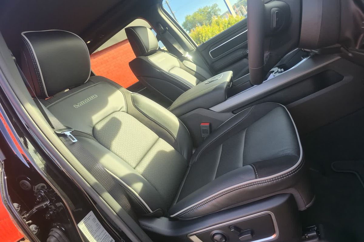 2025 RAM 1500 Laramie Sport Hurricane SO RamBox DT 4X4 SWB