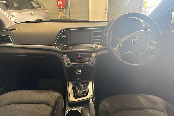 2017 Hyundai Elantra Active AD