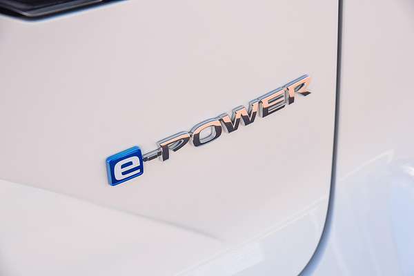 2025 Nissan QASHQAI N-DESIGN e-POWER J12