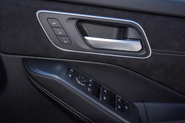 2025 Nissan QASHQAI N-DESIGN e-POWER J12