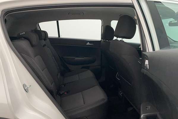 2020 Kia Sportage S QL