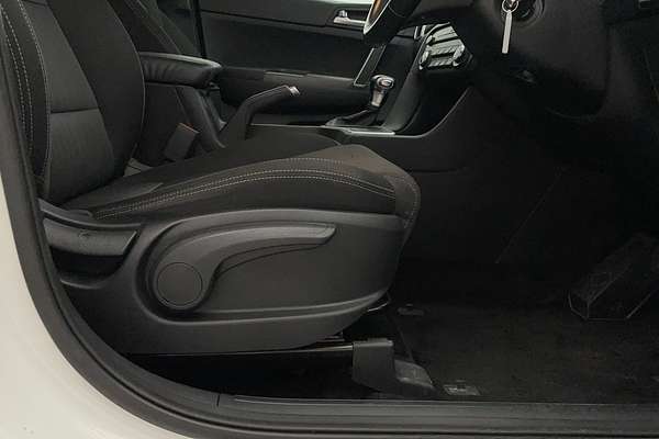 2020 Kia Sportage S QL