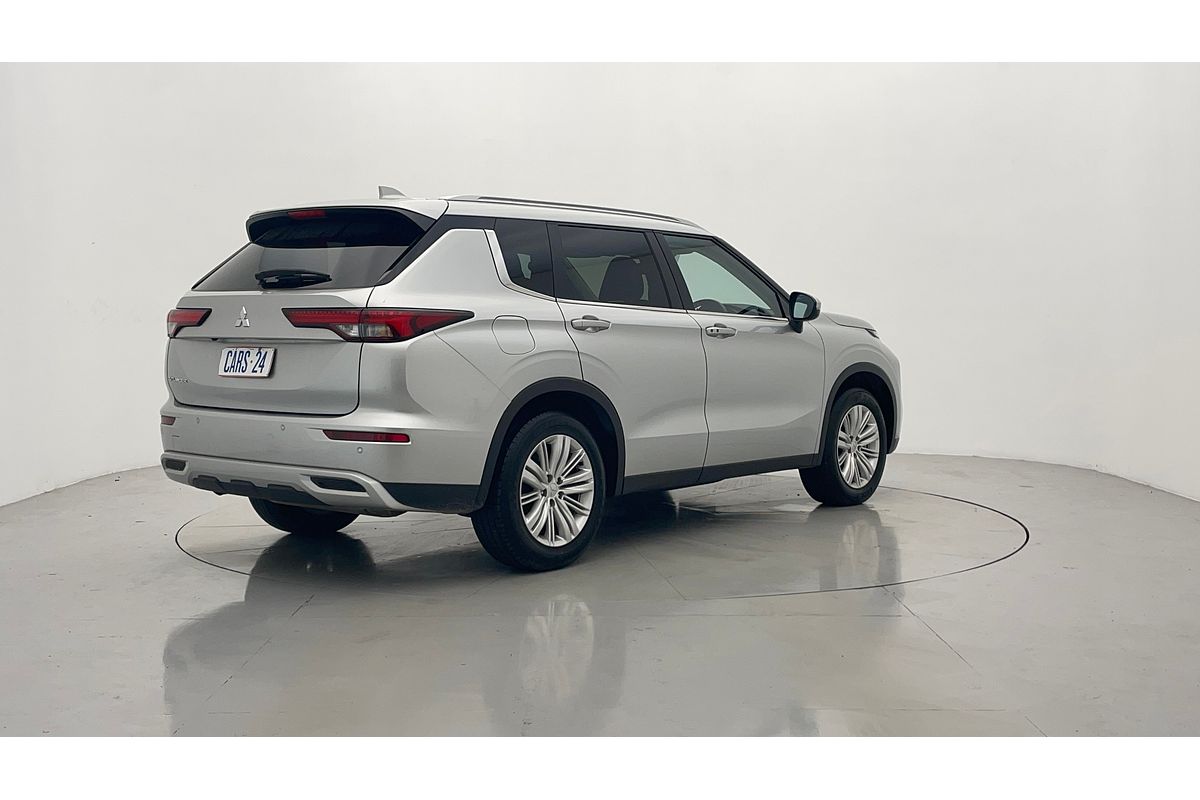 2023 Mitsubishi Outlander LS ZM