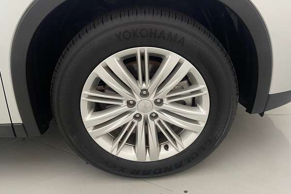 2023 Mitsubishi Outlander LS ZM