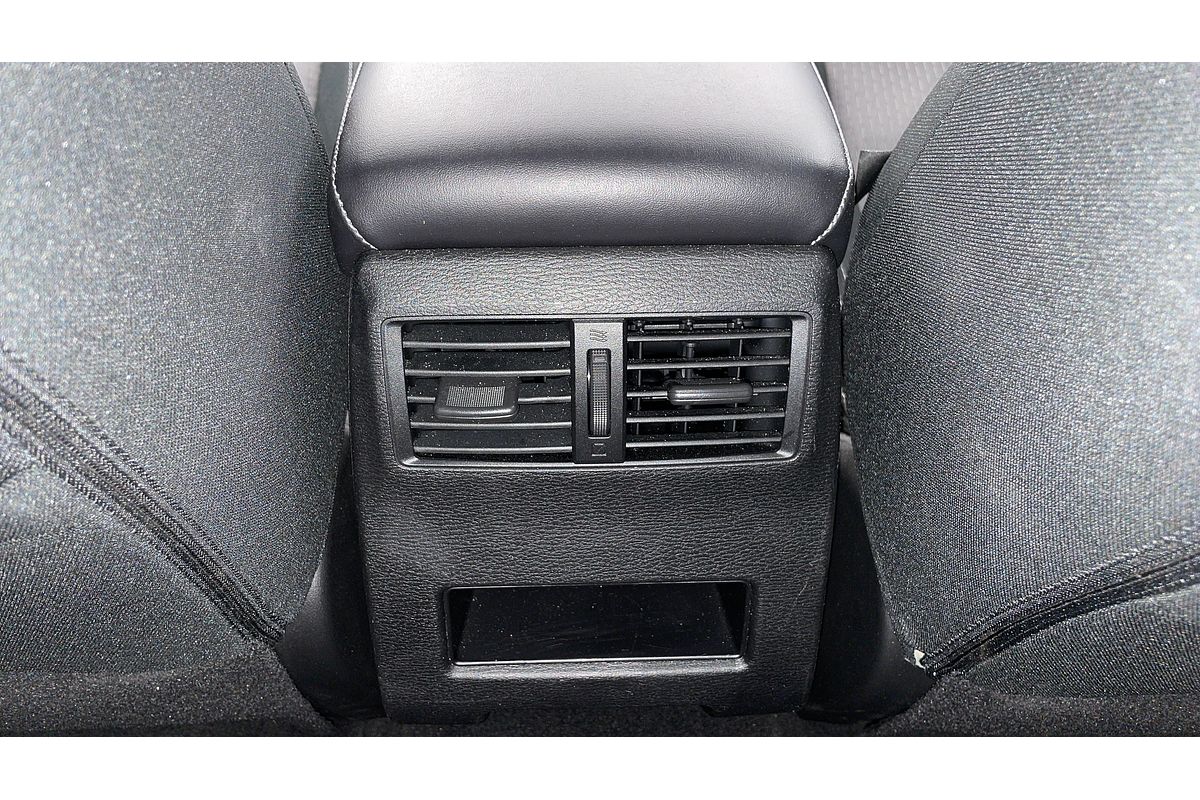 2023 Mitsubishi Outlander LS ZM