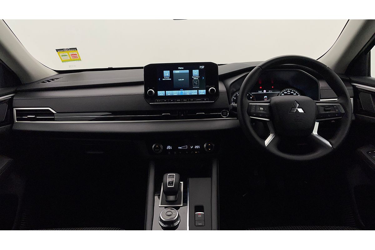 2023 Mitsubishi Outlander LS ZM