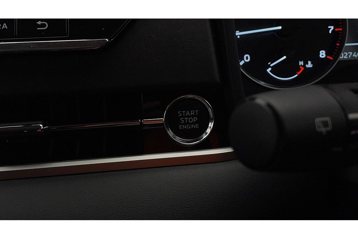 2023 Mitsubishi Outlander LS ZM