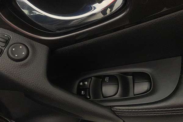 2022 Nissan X-TRAIL ST T32