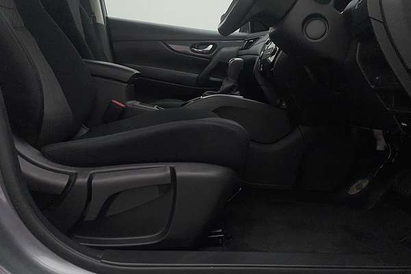2022 Nissan X-TRAIL ST T32