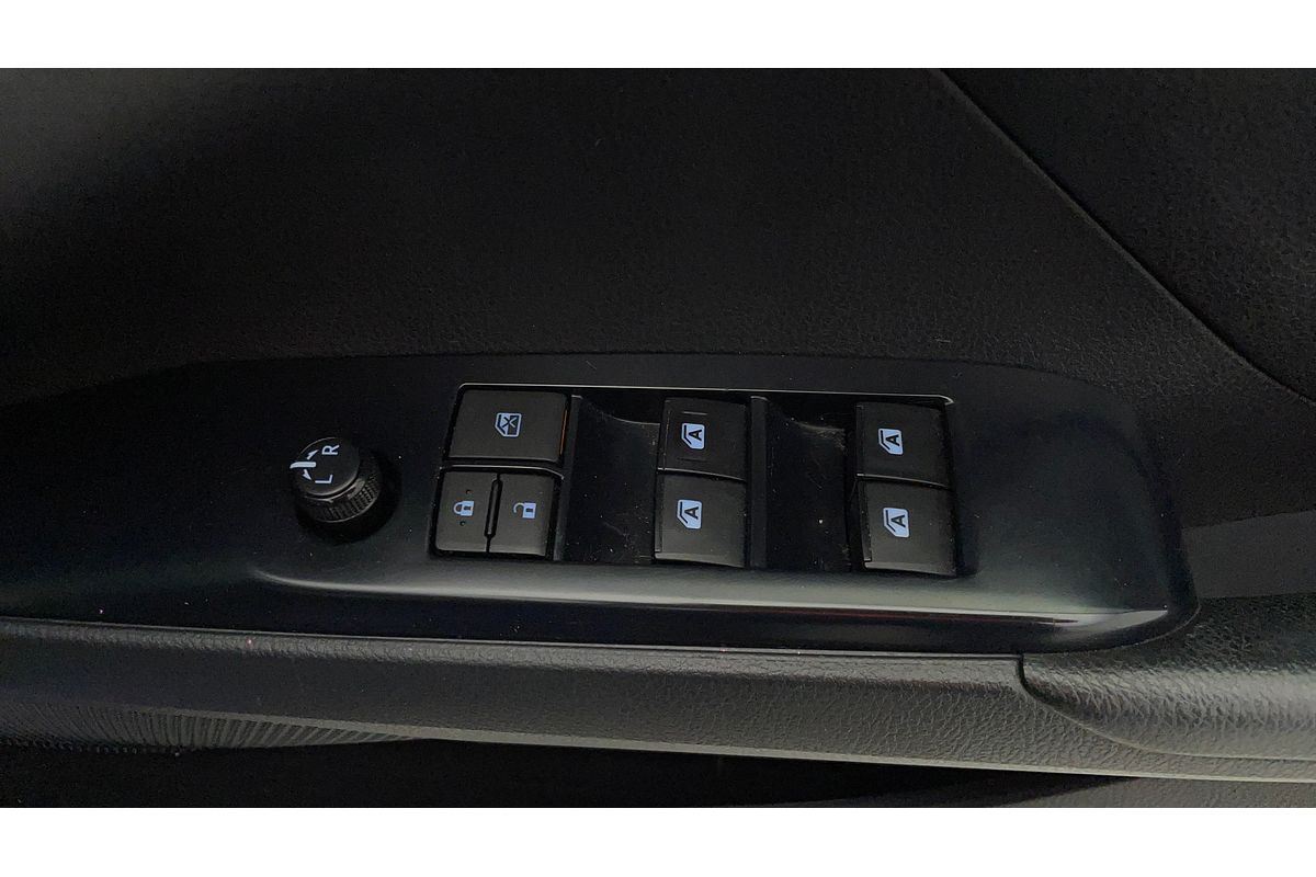 2019 Toyota Camry Ascent ASV70R
