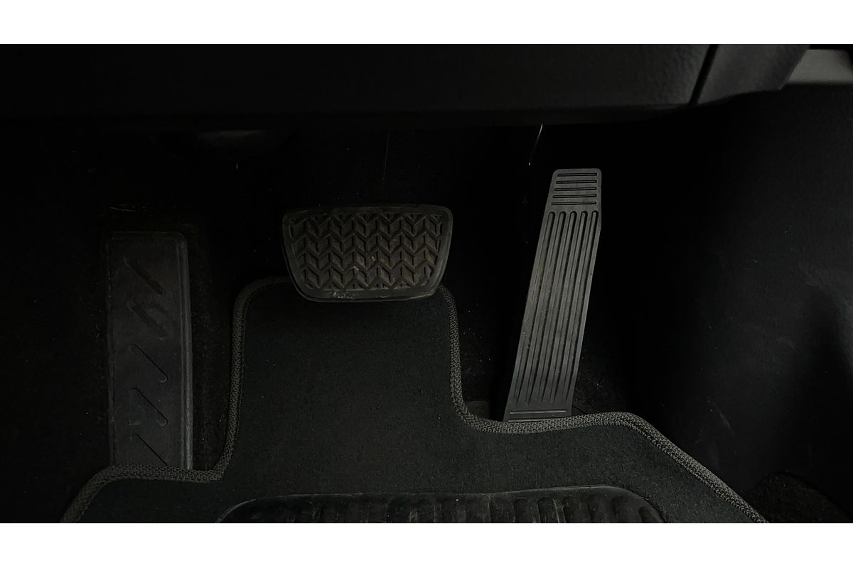 2019 Toyota Camry Ascent ASV70R