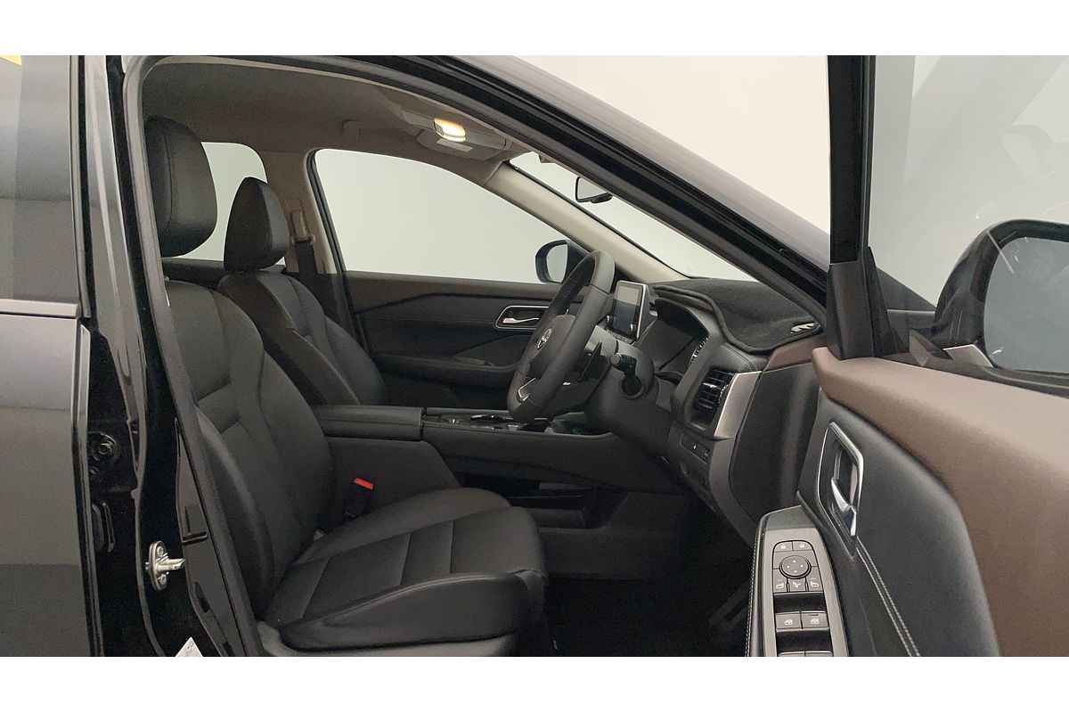 2022 Nissan X-TRAIL ST-L T33
