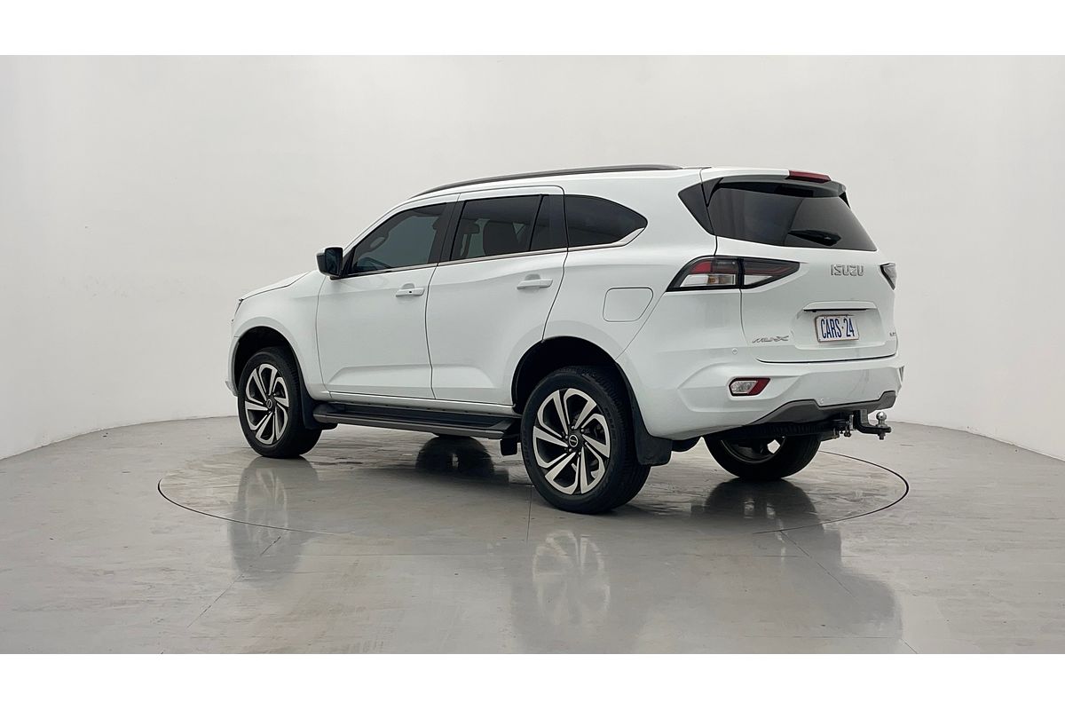 2022 Isuzu MU-X LS-T