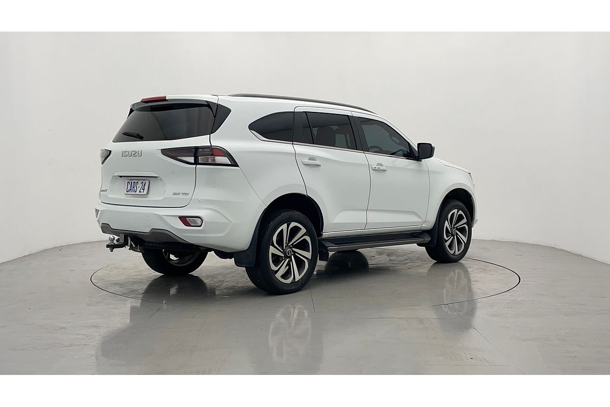 2022 Isuzu MU-X LS-T