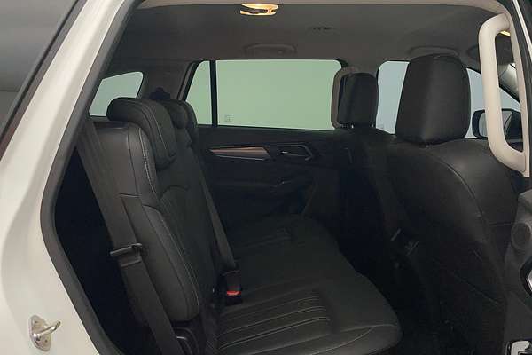 2022 Isuzu MU-X LS-T