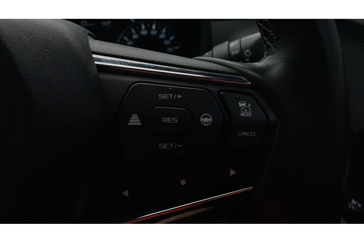 2022 Isuzu MU-X LS-T