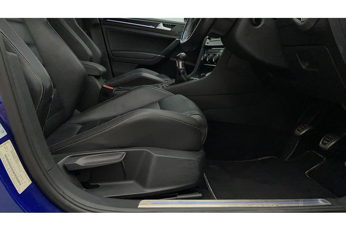 2016 Volkswagen Golf R 7